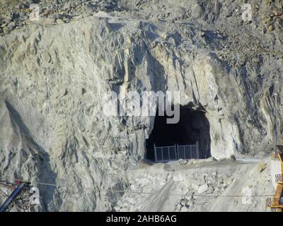 Norwegische Olivenmine, North Cape Minerals, Sibelco, AS Olivin, Raudbergvika Olivenmine, Norddal, Møre Og Romsdal, Norwegen Stockfoto