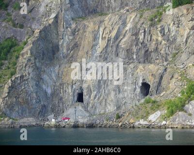 Norwegische Olivenmine, North Cape Minerals, Sibelco, AS Olivin, Raudbergvika Olivenmine, Norddal, Møre Og Romsdal, Norwegen Stockfoto