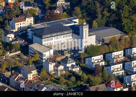 Luftbild, St.-Ursula-Gymnasium in der engelbertstraße, Neheim, Arnsberg, Sauerland, Nordrhein-Westfalen, Deutschland, Bildung, pädagogische i Stockfoto