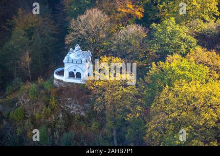 Luftbild, Denkmal der Ehms im Wald, Arnsberg, Sauerland, Nordrhein-Westfalen, Deutschland, Bäume, DE, Denkmal, Europa, Gründer der Sauerl Stockfoto