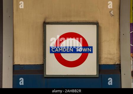 U-Bahnstation Camden Town, London, UK. Stockfoto