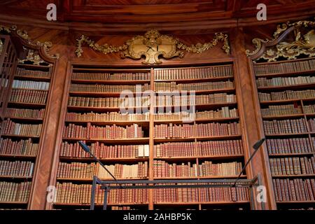 Der Prunksaal, Zentrum der alten kaiserlichen Bibliothek innerhalb der Österreichischen Nationalbibliothek. Wien Österreich Stockfoto