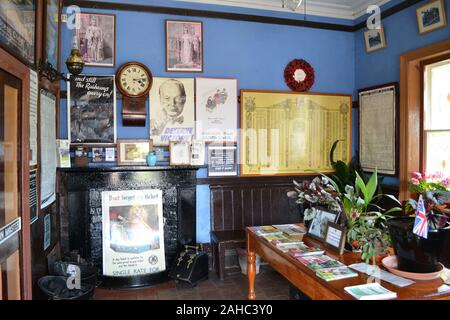 In einem Warteraum im Hampton Loade Station, auf den Severn Valley Railway, Shropshire, Großbritannien Stockfoto