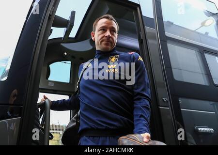 Watford, UK. 28 Dez, 2019. Assistant Coach John Terry für heutige Premier League Match zwischen Watford und Aston Villa an der Vicarage Road, Watford am Samstag anreisen, 28. Dezember 2019. (Credit: Leila Coker | MI Nachrichten) das Fotografieren dürfen nur für Zeitung und/oder Zeitschrift redaktionelle Zwecke verwendet werden, eine Lizenz für die gewerbliche Nutzung Kreditkarte erforderlich: MI Nachrichten & Sport/Alamy leben Nachrichten Stockfoto