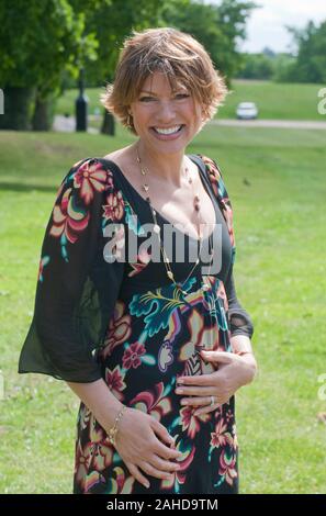 News Reader Kate Silverton und Ehemann Michael Reiher haben angekündigt, sie fällig sind im Oktober ein Baby zu haben. Stockfoto