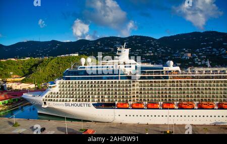 Celebrity Silhouette in St Thomas Stockfoto