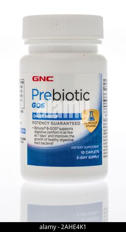 Winneconne, WI - 29. September 2019: ein Paket von GNC probiotische Nahrungsergänzungsmittel auf einem isolierten Hintergrund Stockfoto