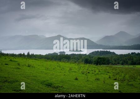 St Michael and All Angels Church und Umgebung, Hawkshead, Lake District, Großbritannien Stockfoto