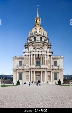 Die Kirche der Invaliden - eine monumentale Pariser Kirche im Jahre 1706 errichtet von Jules Hardouin-Mansart. Es ist ein Sarkophag mit der Asche von Napoleon Stockfoto