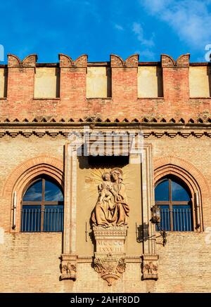 Palazzo d'Accursio, Detailansicht, Piazza Maggiore, Bologna, Emilia-Romagna, Italien Stockfoto