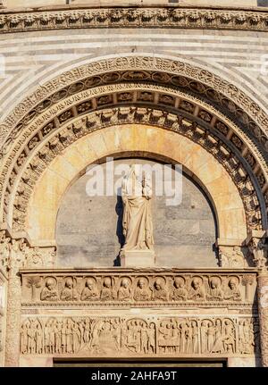 Baptisterium San Giovanni, Detailansicht, Piazza dei Miracoli, Pisa, Toskana, Italien Stockfoto