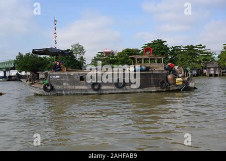 Mekong Delta, Südvietnam, berühmt für seine schwimmenden Märkte Stockfoto