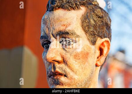 Umea, Schweden Norrland - Dezember 9, 2019: berühmte Statue des Umedalen Vertretung der Künstler Vater Stockfoto