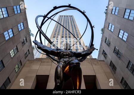 Atlas-Statue im Rockefeller Center, New York Stockfoto