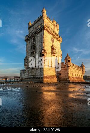 Belem Turm bei Sonnenuntergang, Lissabon, Portugal Stockfoto