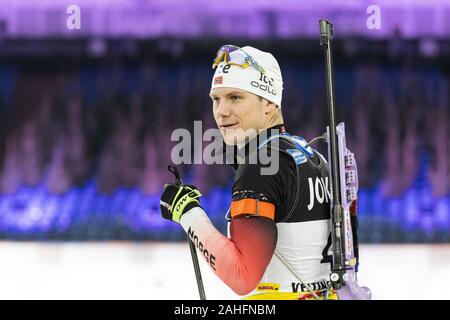 Gelsenkirchen, Deutschland. 28. Dezember 2019. Norwegischer biathlet Vetle Sjastad Christiansen. JOKA World Team Challenge 2019, Biathlon auf Schalke. Stockfoto