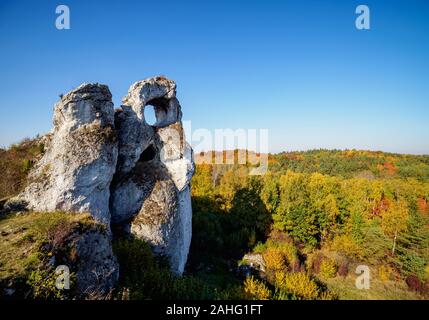 Okiennik Wielki, Window Rock, Piaseczno, Krakow-Czestochowa Hochland oder polnischen Jurassic Highland, Woiwodschaft Schlesien, Polen Stockfoto