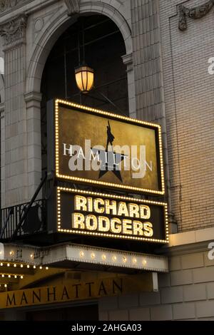 "Hamilton" Festzelt an der Richard Rodgers Theatre, Times Square, New York City, USA Stockfoto