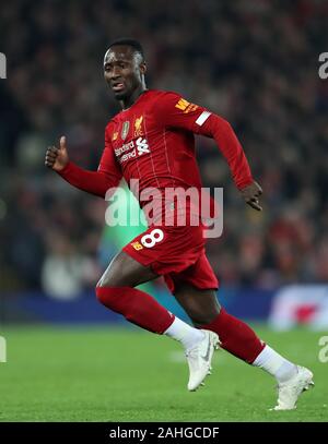 Anfield, Liverpool, Merseyside, UK. 29 Dez, 2019. Fußball der englischen Premier League, Liverpool gegen Wolverhampton Wanderers; Naby Keita von Liverpool - Streng redaktionelle Verwendung. Keine Verwendung mit nicht autorisierten Audio-, Video-, Daten-, Spielpläne, Verein/liga Logos oder "live" Dienstleistungen. On-line-in-Match mit 120 Bildern beschränkt, kein Video-Emulation. Keine Verwendung in Wetten, Spiele oder einzelne Verein/Liga/player Publikationen Quelle: Aktion plus Sport/Alamy leben Nachrichten Stockfoto