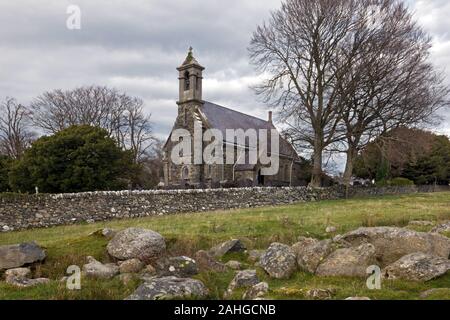 St Llechid Kirche in Llanllechid, Nord Wales wurde 1844 erbaut und ist heute ein Denkmalgeschütztes Gebäude. Stockfoto