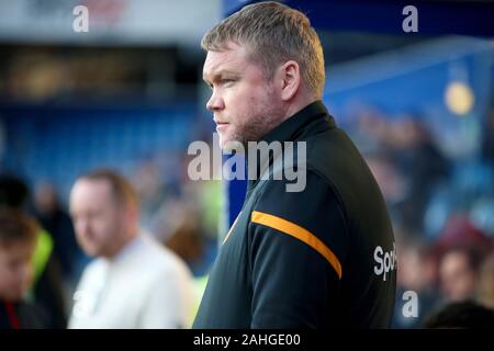 Grant McCann, der Manager von Hull City schaut während der efl Skybet Meisterschaft übereinstimmen, Queens Park Rangers v Hull City an Der kiyan Prinz Stiftung Stadium, Loftus Road in London am Sonntag, den 29. Dezember 2019. Dieses Bild dürfen nur für redaktionelle Zwecke verwendet werden. Nur die redaktionelle Nutzung, eine Lizenz für die gewerbliche Nutzung erforderlich. Keine Verwendung in Wetten, Spiele oder einer einzelnen Verein/Liga/player Publikationen. pic von Tom Smeeth/Andrew Orchard sport Fotografie/Alamy Live news Credit: Andrew Orchard sport Fotografie/Alamy leben Nachrichten Stockfoto