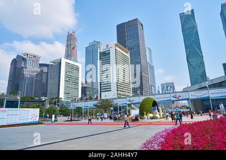 SHENZHEN, China - ca. November 2019: Shenzhen urbane Landschaft in der Tageszeit Stockfoto