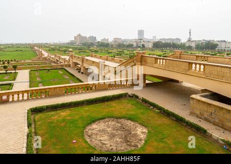 Karachi Bagh Ibn e Qasim Park mit malerischen Atemberaubenden Blick auf Treppe an einem bewölkten Tag Stockfoto
