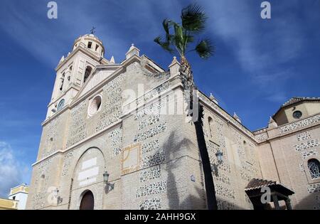 Menschwerdung Kirche in Almuñécar Spanien gebaut vom Architekten 1305-1306 de Vico. am Ende des 16. Jahrhunderts gebaut und wurde im Jahr 1600 abgeschlossen. Stockfoto