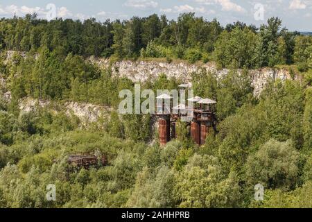 Der ehemalige Steinbruch Liban in Krakau, Polen. Bleibt der Kalksteinbruch & WWII Arbeitslager Stockfoto