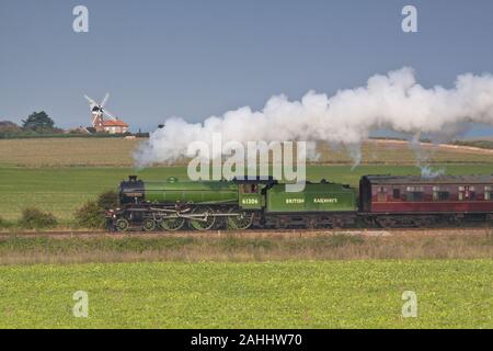 Dampflokomotive Mayflower, Weybourne Windmühle auf dem North Norfolk Eisenbahn Stockfoto