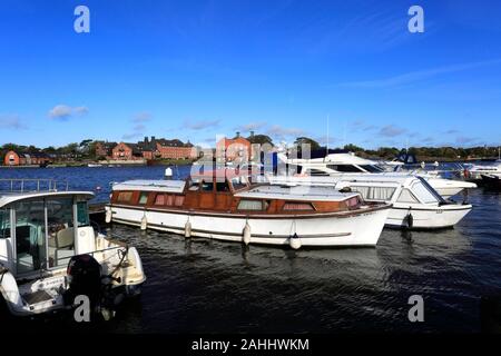 Sommer Blick über Oulton Broad, Lowestoft, Suffolk County, England Stockfoto