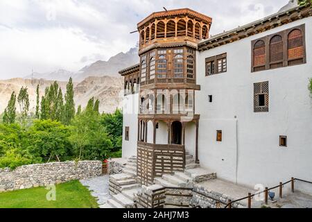 Khaplu Stadt Khapalu Palace malerische Ansicht des Gebäudes auf einem sonnigen blauen Himmel Tag Stockfoto