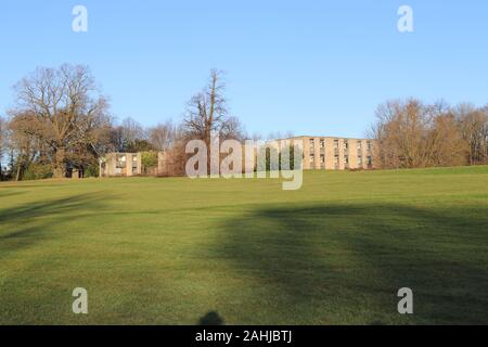 Der alte und jetzt stillgelegten Unterkunft von Lady Mabel Hochschule in Wentworth Woodhouse Park. Die Hochschule wurde verwendet, um weibliche Leibeserziehung zu trainieren. Stockfoto