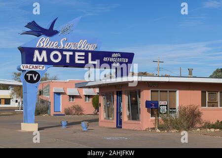 Historische Blaue Schwalbe Motel an der Route 66 in Santa Fe, New Mexico Stockfoto