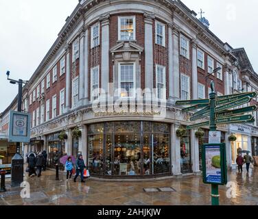 YORK CITY ENGLAND BOGEN von BETTYS CAFE KAFFEE ZIMMER IN ST HELENS SQUARE Stockfoto