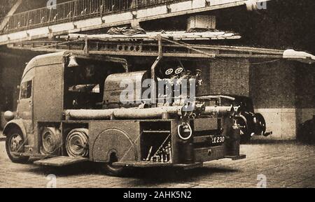 C 1940. Ein London (Dodge?) Fire Engine Stockfoto