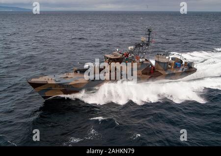 KNM Erle eine Hauk klasse Rakete torpedo Boot der norwegischen Marine mit hoher Geschwindigkeit. Erle, war der letzte in der Klasse der Kommission in den Jahren 1980 alle Hauk klasse Service von 2008 verlassen hatten, Stockfoto