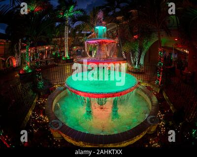 Weihnachten Licht decorationed Anzeige im Brick Yard Plaza in Venedig Florida Stockfoto