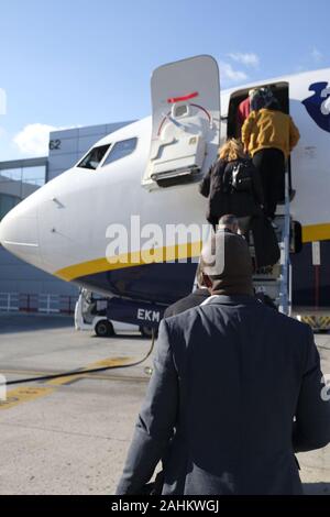 An Bord eines Ryan Air-Fluges Stockfoto