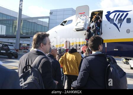 An Bord eines Ryan Air-Fluges Stockfoto