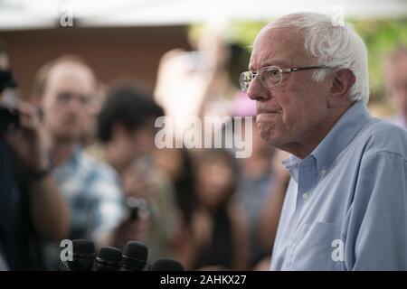 Des Moines, Iowa, USA. 11 Aug, 2019. 2020 demokratischen Präsidentschaftskandidaten Senator Bernie Sanders, unabhängig von Vermont, Kampagnen in der Iowa State Fair in Des Moines, Iowa am 11. August 2019. Credit: Alex Edelman/ZUMA Draht/Alamy leben Nachrichten Stockfoto