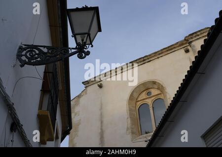 Setenil de Las Bodegas, einer der Pueblos Blancos in Andalusien, Spanien Stockfoto