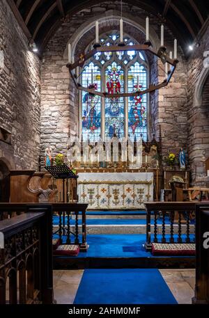 Torquay, Großbritannien - 28 September 2019: Die alten Cockington Kirche außerhalb der berühmten Dorf in der Nähe von Torquay in South Devon Stockfoto