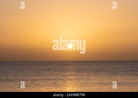 Schönen Sonnenuntergang auf den Kanarischen Inseln im Winter Stockfoto