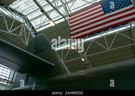 Howard Hughes 's Flugzeug, die Fichtengans, in einem Kleiderbügel im Evergreen Avaition and SPCE Museum in Oregon. Stockfoto