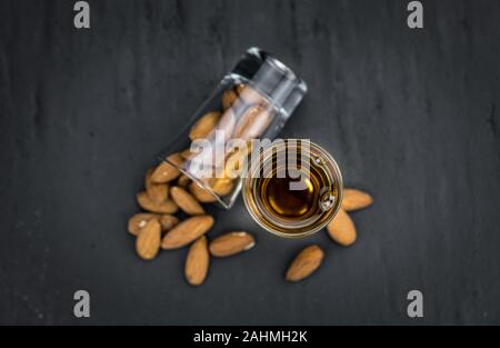 Amaretto (selektive Fokus; detaillierte Nahaufnahme) Stockfoto