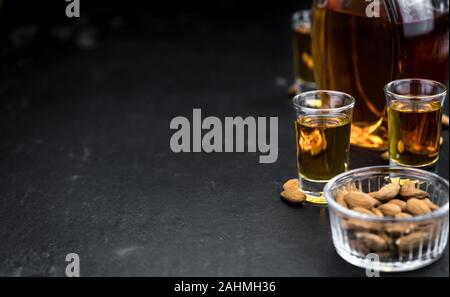 Amaretto (selektive Fokus; detaillierte Nahaufnahme) Stockfoto