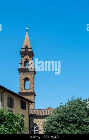 Die Basilica di Santo Spirito (Basilika des Heiligen Geistes) ist eine Kirche mit Blick auf den Marktplatz mit dem gleichen Namen. Das Innere des Gebäudes ist eine der t Stockfoto