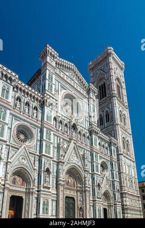 Florenz, Italien - Juni 5, 2019: Die Kathedrale von Santa Maria Del Fiore wurde 1296 im gotischen Stil begonnen, ein Design von Arnolfo di Cambio und war Stockfoto