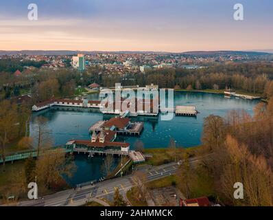 Europa Ungarn Heviz Thermalsee Badesee helathcare. Thermalsee von Heviz. Stockfoto
